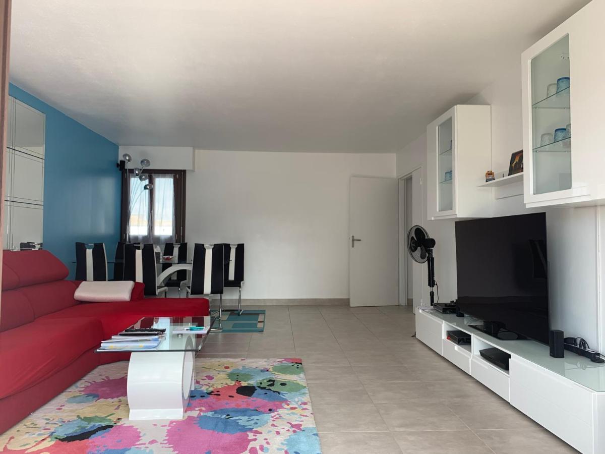 Grand Appartement A Louer Vue Sur Seine Melun Exterior photo